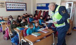 Jandarma ekipleri, “Güvenli eğitim” için okullarda