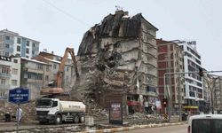 Elazığ’da ağır hasarlı bina sayısı 4 bin 636  oldu