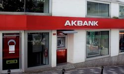 Akbank Telefonuna Akbank Mobil'i indirene bedava iPhone 14 verecek!