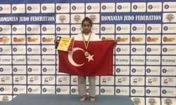 Karamanlı Milli Judocu Leyla Abanoz’un Balkan Şampiyonu olması sevindirdi