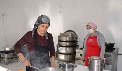 Şırnak’ta 4 yıllık proje sayesinde 300 aile sıcak aşa ulaştı