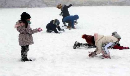 Trabzon’da eğitime kar yağışı nedeniyle ara verildi