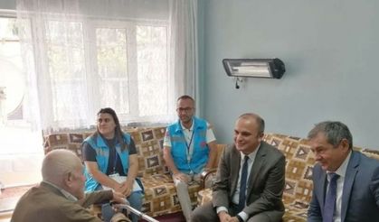 Sağlık Müdürü Akdağ, evde bakım hizmeti alan vatandaşları ziyaret etti