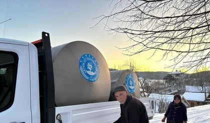 Süt üreticileri süt parasını deprem bölgesine gönderdi