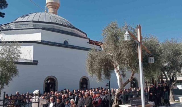 Depremde hayatını kaybedenler için Muğla’da gıyabi cenaze namazı kılındı