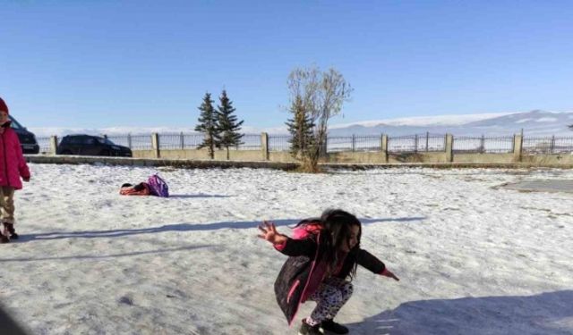 Iğdır’da 3 köy okulunda eğitime kar engeli