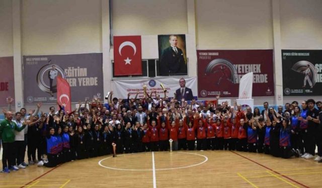 Türkiye İşitme Engelliler Voleybol Türkiye Şampiyonası final maçları ile sona erdi