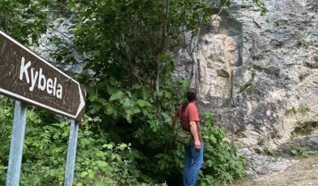 2 bin yıllık Kibele kabartmasını görmeye gelenler hüsranla karşılaşıyor