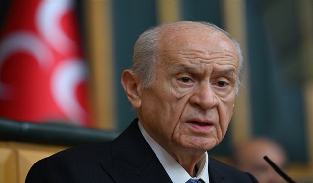 MHP Genel Başkanı Devlet Bahçeli'nin hayatı kitap oluyor