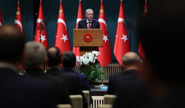 Cumhurbaşkanı Erdoğan Kabine Değişikliği İçin Bakanlarla İlgili Bilgi Topluyor