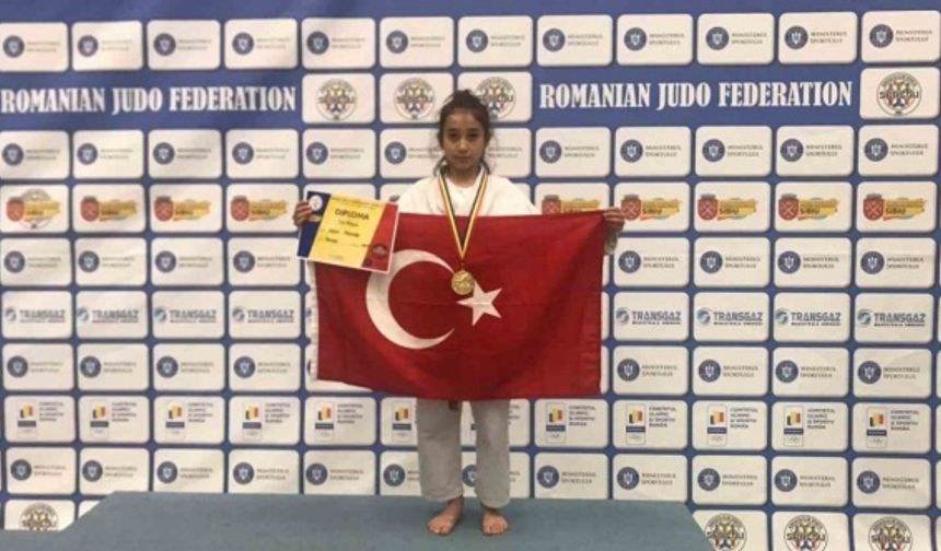 Karamanlı Milli Judocu Leyla Abanoz’un Balkan Şampiyonu olması sevindirdi
