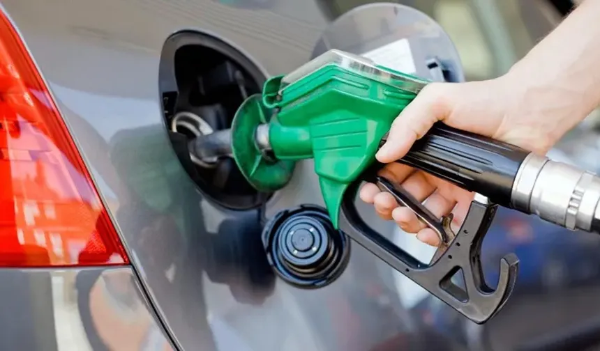 Güncel benzin ve motorin fiyatları ne kadar?